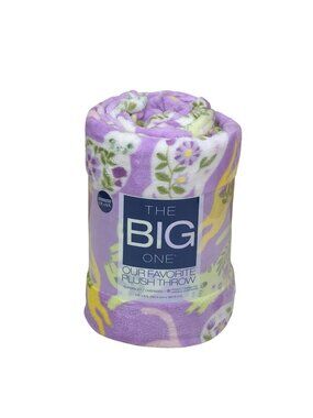 The Big One Cat Print Oversized Plush Throw Blanket 5 x 6 Purple Floral Cats
